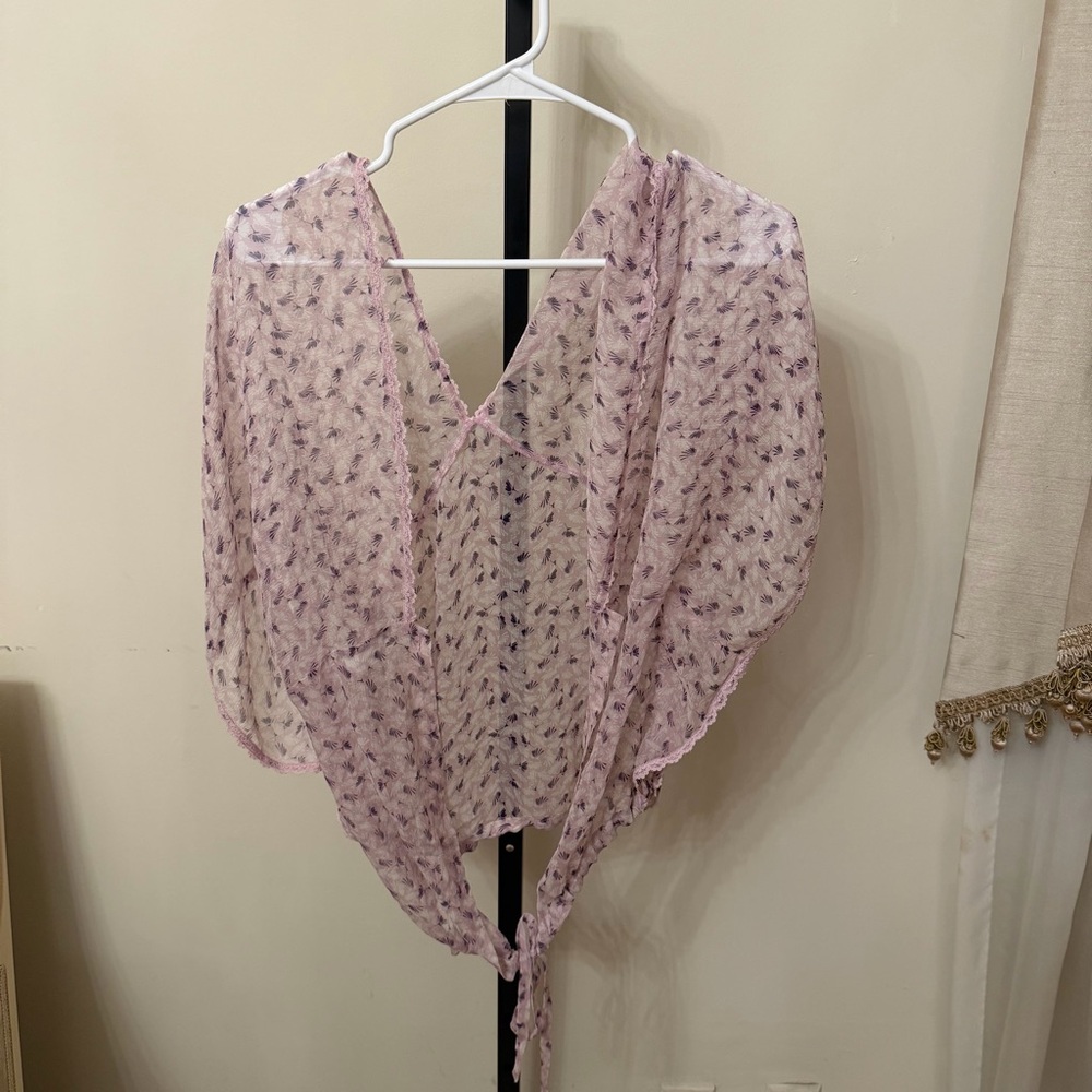 Elegant Pink Sheer Women's Shawl
